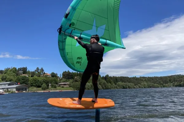 L'école de voile du Lac d'Aydat, entre sport et nature