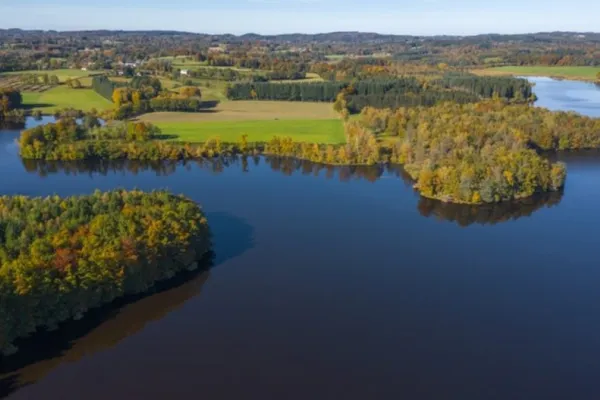 L'étang de la Ramade, un site paisible pour les amoureux de nature