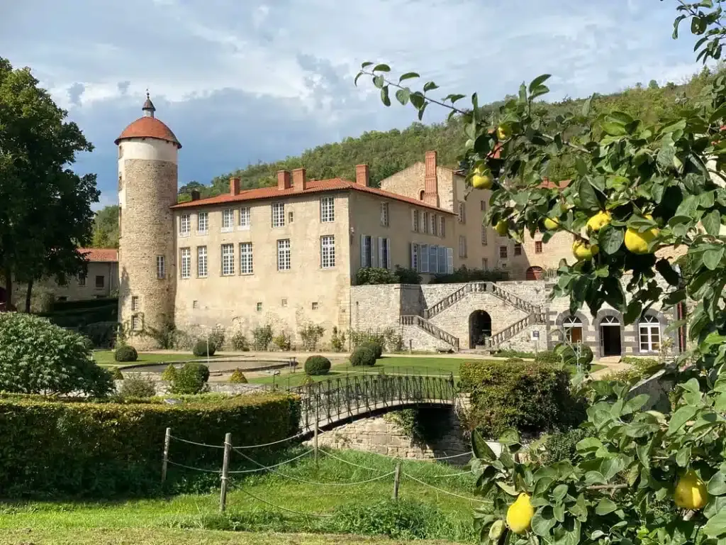 Le Château de la Batisse, une visite raffinée au cœur du patrimoine auvergnat