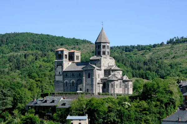 Saint-Nectaire, un village emblématique entre patrimoine et gastronomie
